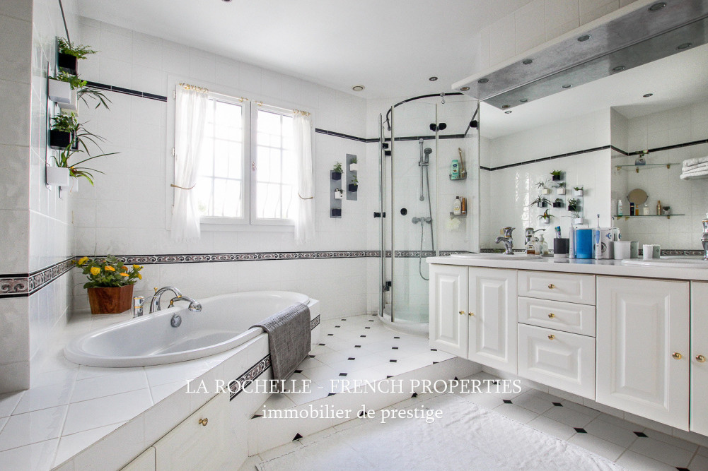 Bien à vendre - Maison La Rochelle CG-272