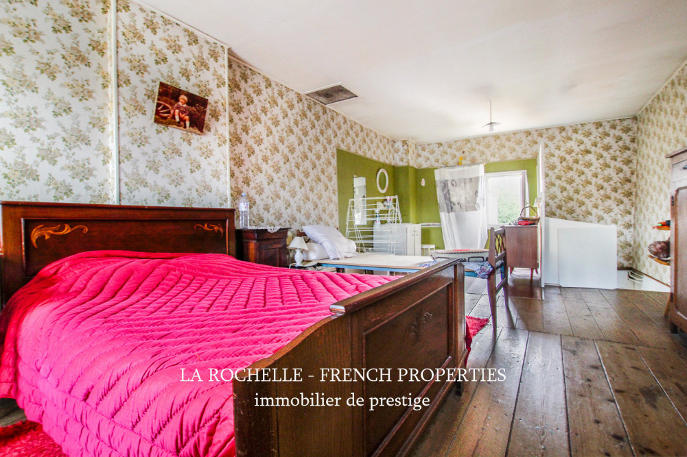 Property for sale - Maison Rochefort MR-238