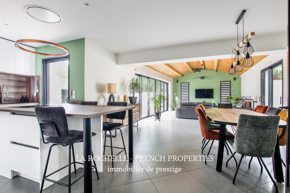 Bien à vendre - Maison Dompierre-sur-Mer CG-289
