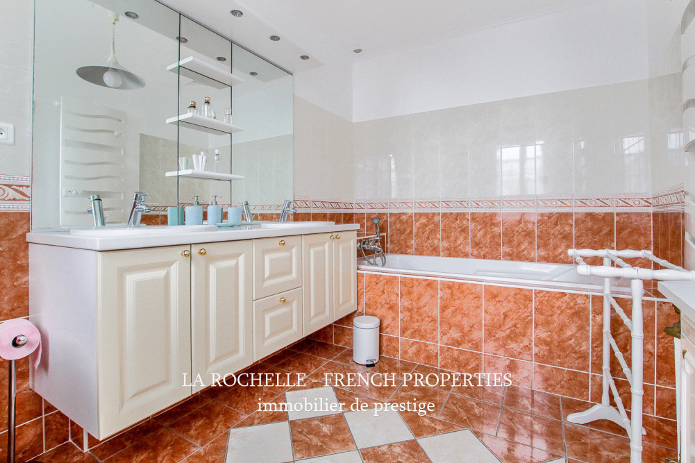 Bien à vendre - Maison Le Château-d'Oléron CG-256
