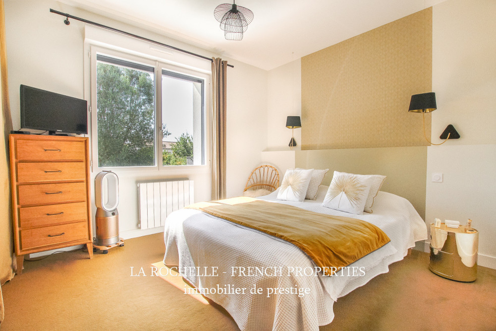 Property for sale - Maison Rochefort CG-287