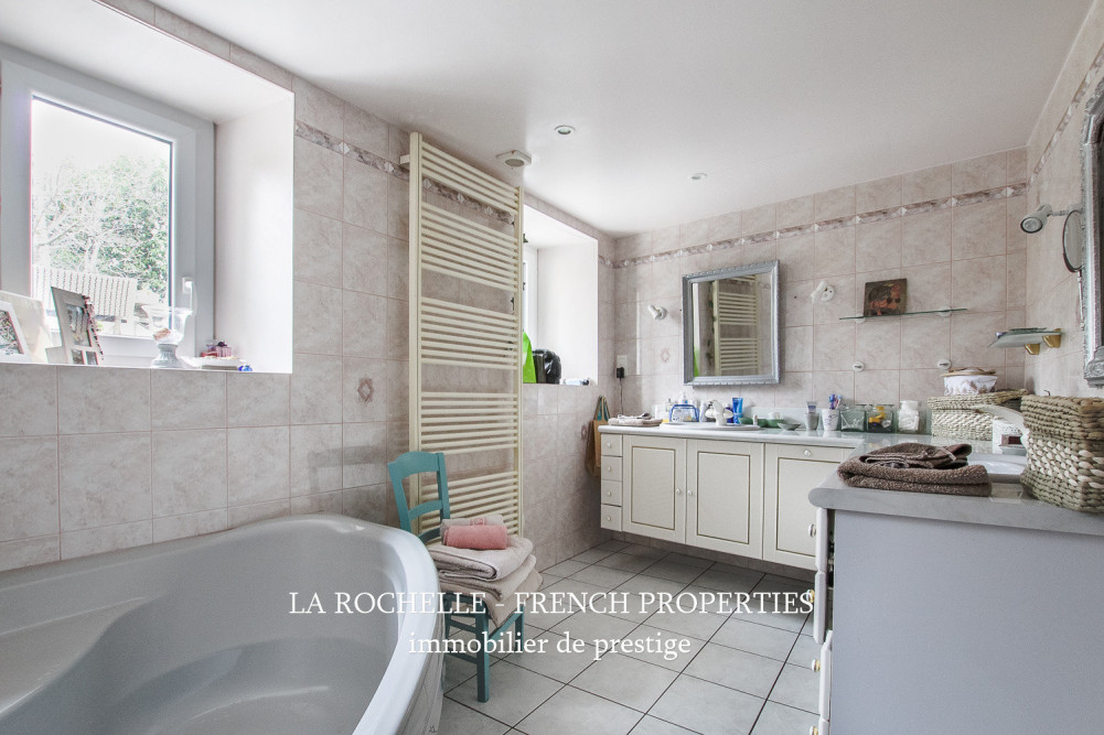 Bien à vendre - Maison Fontenay-le-Comte MR-209