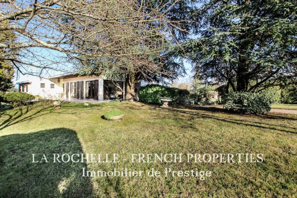 House for sale Charente-Maritime / Saintonge / Saint-Savinien