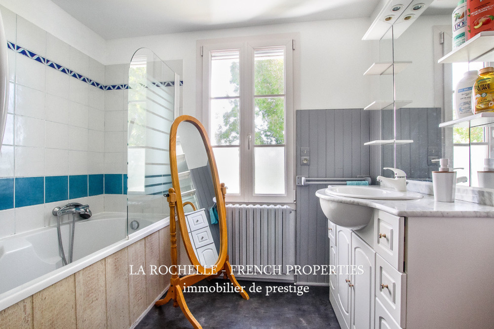 Property for sale - Maison La Rochelle CG-293