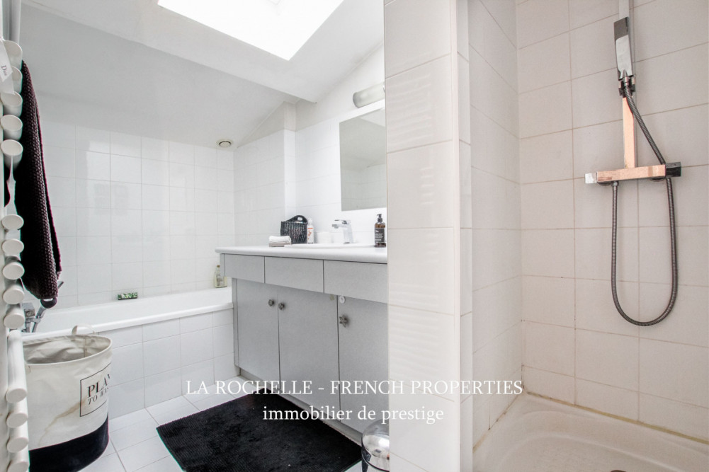 Property for sale - Appartement La Rochelle PJ - 196